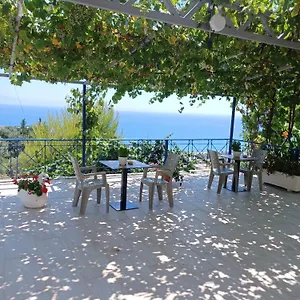Guest house Ionian View, Qeparo
